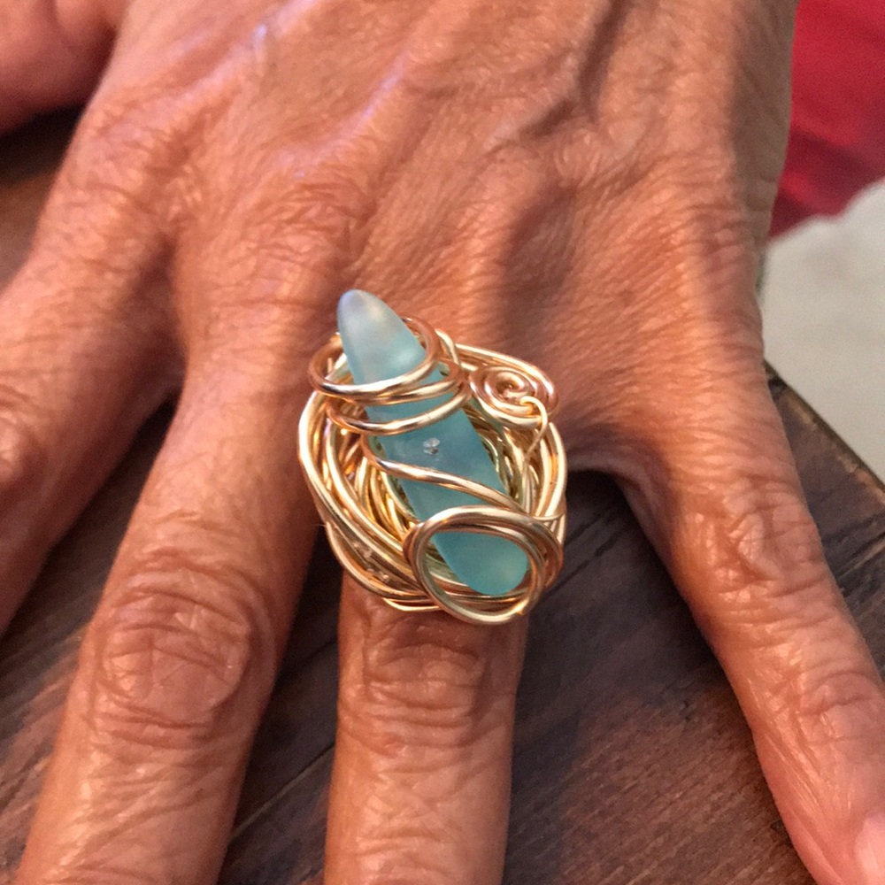 Gold wire blue stone ring